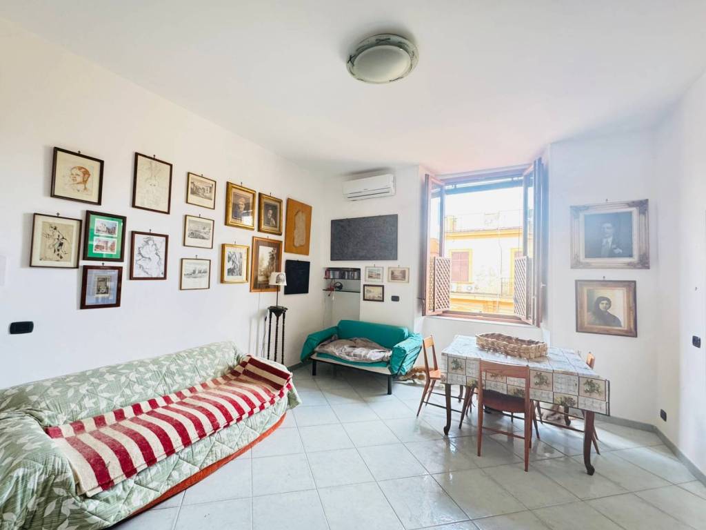 appartamento in vendita a Napoli