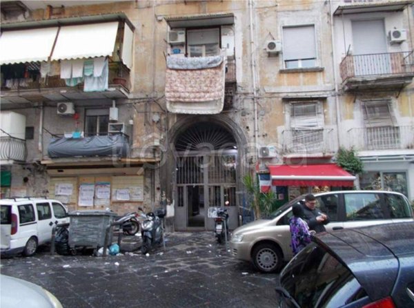 appartamento in vendita a Napoli in zona Vicaria