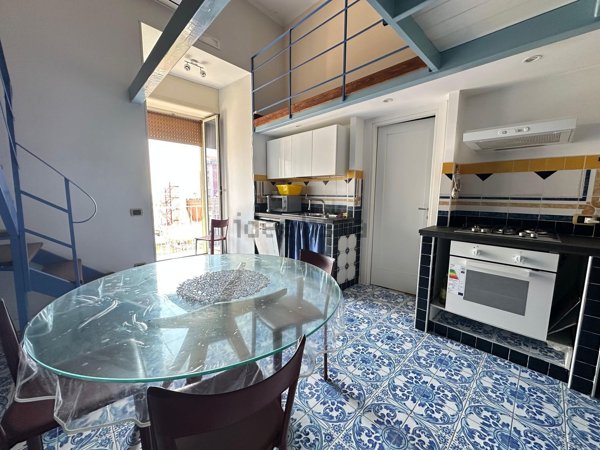 appartamento in vendita a Napoli in zona Pendino / San Giuseppe