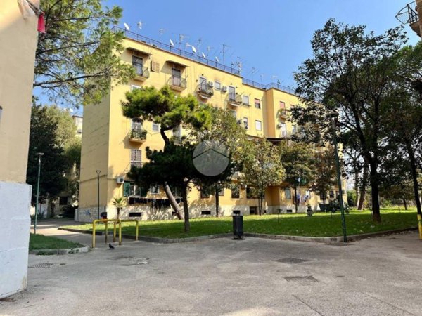 appartamento in vendita a Napoli in zona Poggioreale
