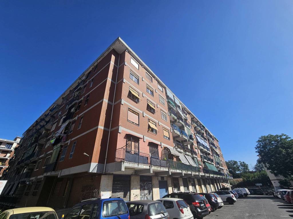 appartamento in vendita a Napoli in zona Soccavo