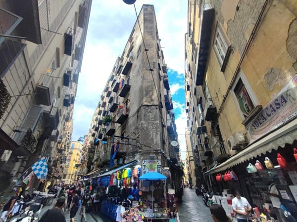 appartamento in vendita a Napoli in zona Montecalvario