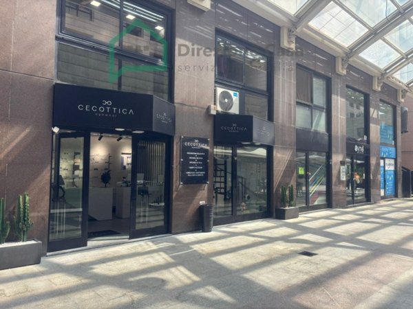 negozio in vendita a Napoli