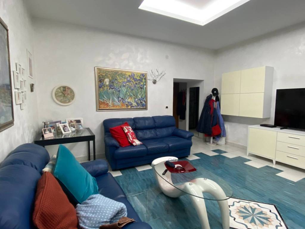 appartamento in vendita a Napoli in zona Barra