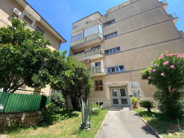 appartamento in vendita a Napoli in zona Soccavo