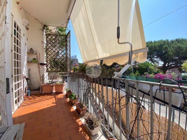 appartamento in vendita a Napoli in zona Posillipo