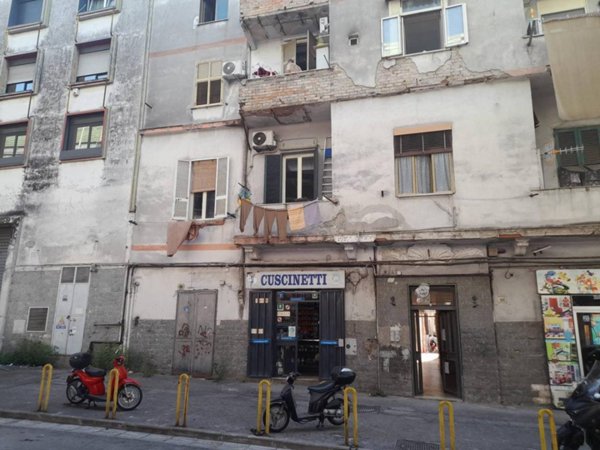 appartamento in vendita a Napoli in zona San Lorenzo