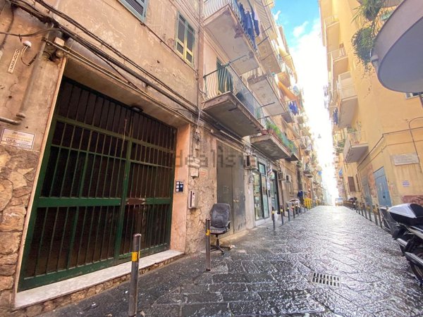 appartamento in vendita a Napoli
