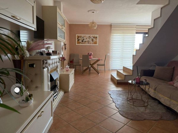 appartamento in vendita a Napoli in zona Bagnoli