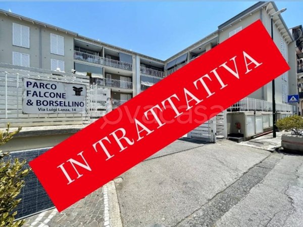 appartamento in vendita a Napoli in zona Barra