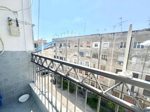 appartamento in vendita a Napoli in zona Poggioreale
