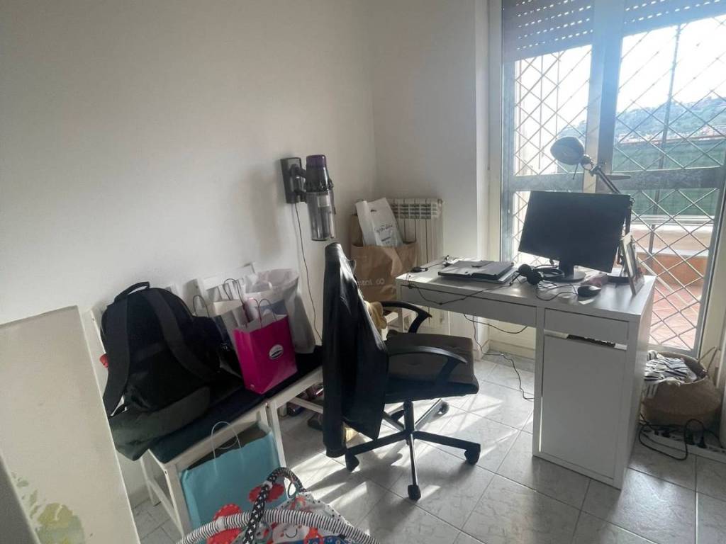 appartamento in vendita a Napoli in zona Fuorigrotta