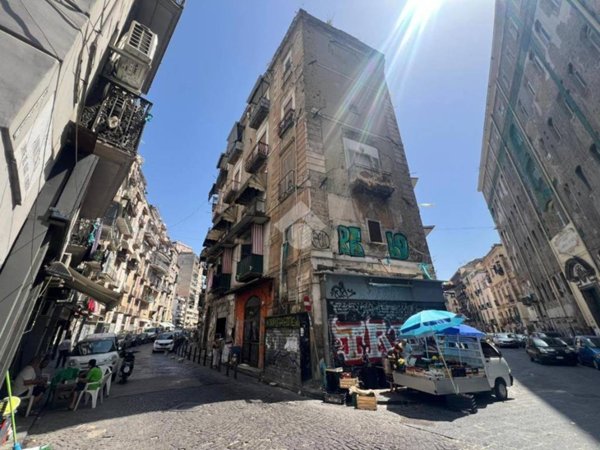 negozio in vendita a Napoli