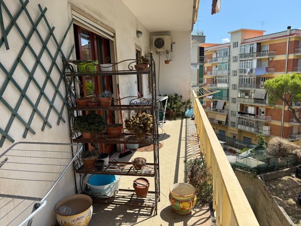 appartamento in vendita a Napoli in zona Capodimonte / Colli Aminei