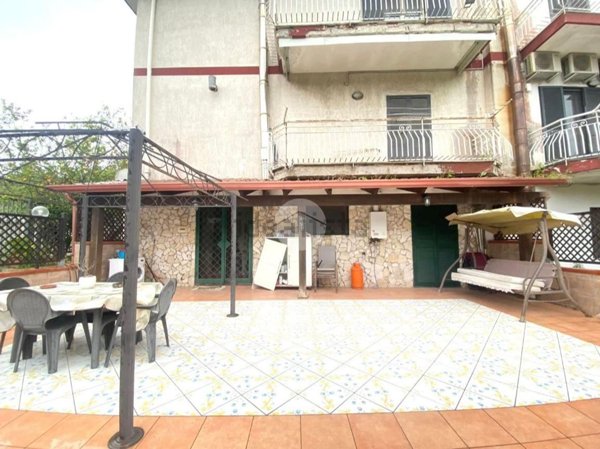 casa indipendente in vendita a Napoli in zona Bagnoli