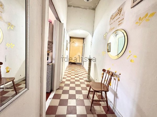 appartamento in vendita a Napoli in zona Poggioreale
