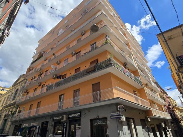 appartamento in vendita a Napoli in zona Stella