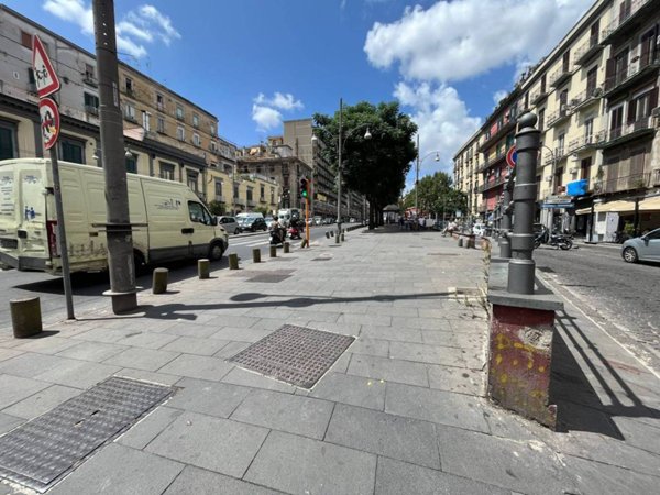 appartamento in vendita a Napoli in zona Stella