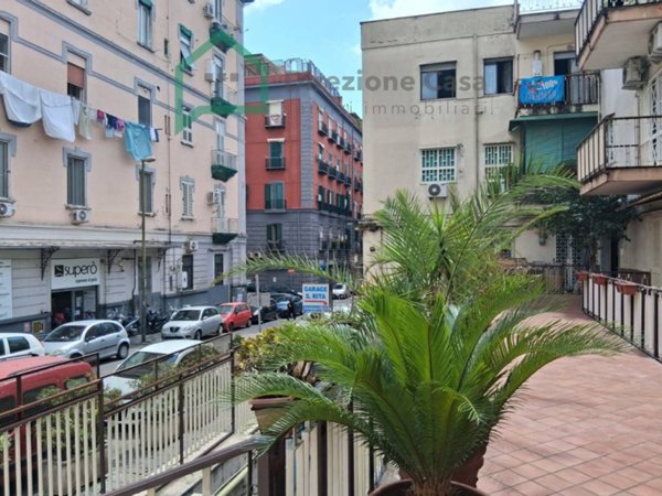 appartamento in vendita a Napoli in zona Stella