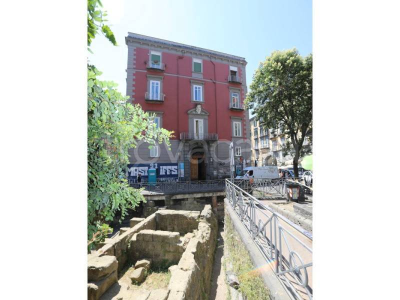 appartamento in vendita a Napoli in zona San Ferdinando
