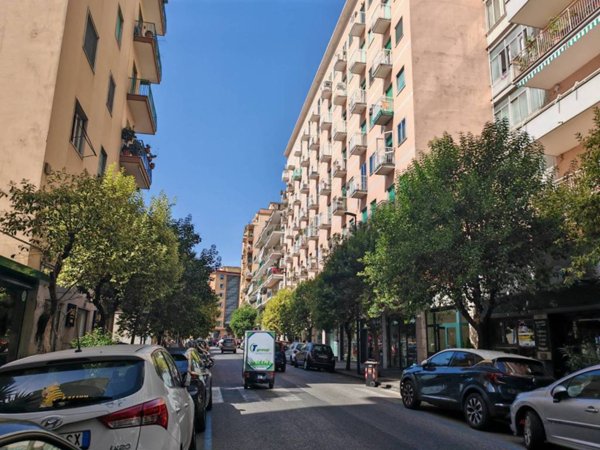 appartamento in vendita a Napoli in zona Arenella