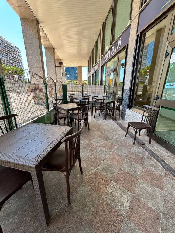 trivano in vendita a Napoli