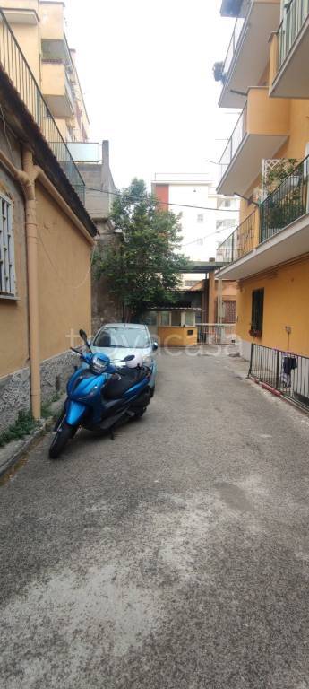 ufficio in vendita a Napoli in zona Vomero