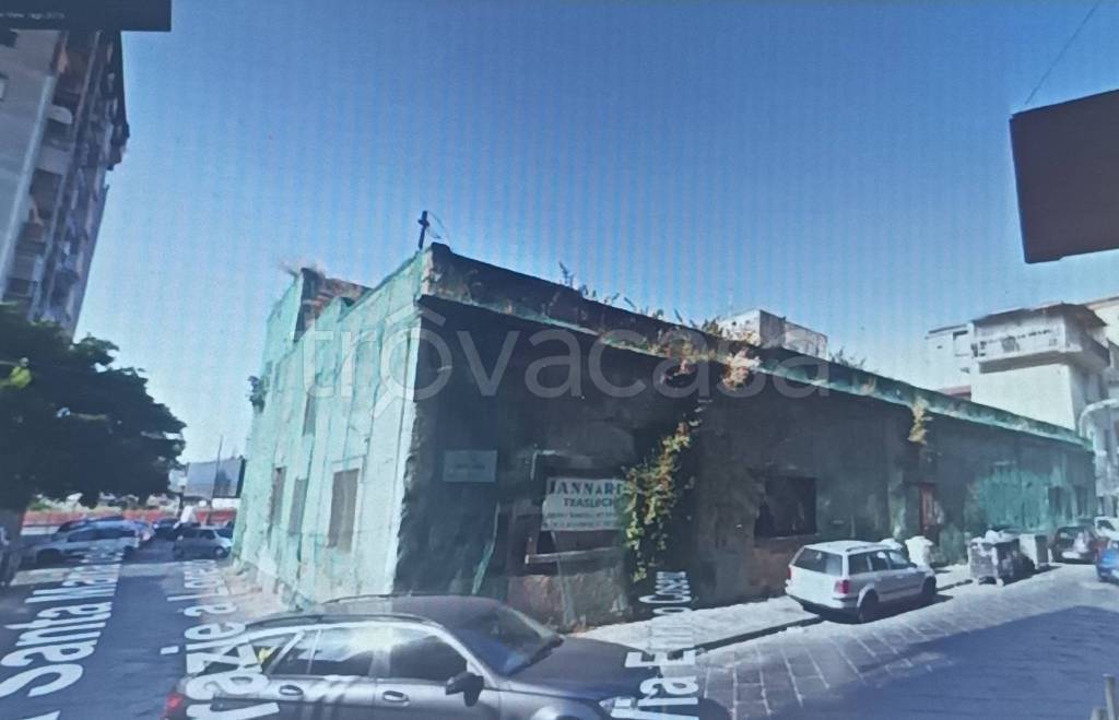 casa indipendente in vendita a Napoli