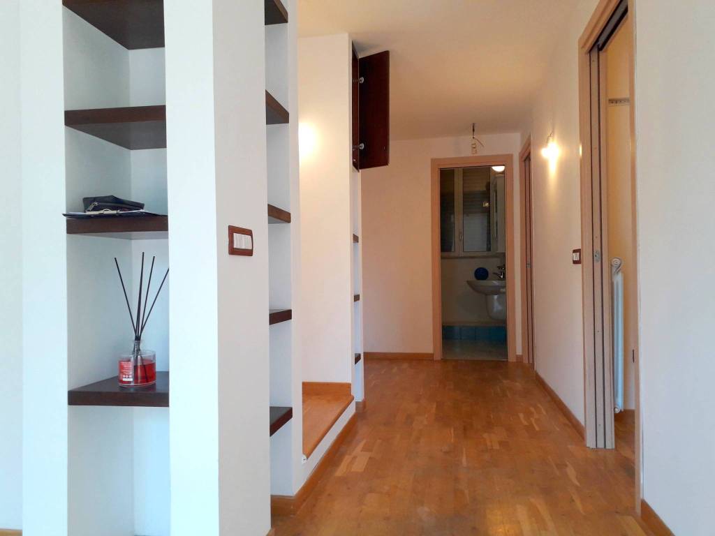 appartamento in vendita a Napoli in zona Posillipo