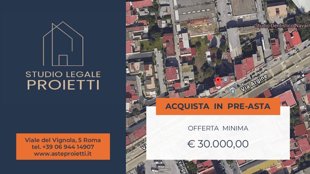 negozio in vendita a Napoli in zona Barra