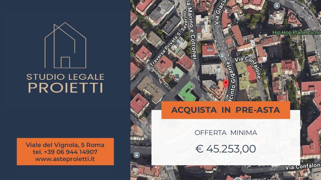 negozio in vendita a Napoli in zona Arenella