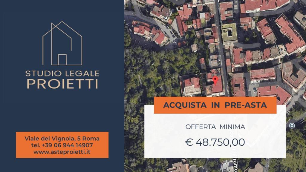 locale commerciale in vendita a Napoli in zona San Carlo all'Arena