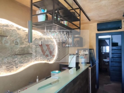negozio in vendita a Napoli in zona Chiaia