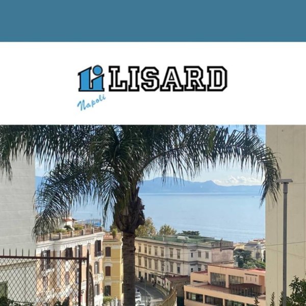appartamento in vendita a Napoli in zona Chiaia