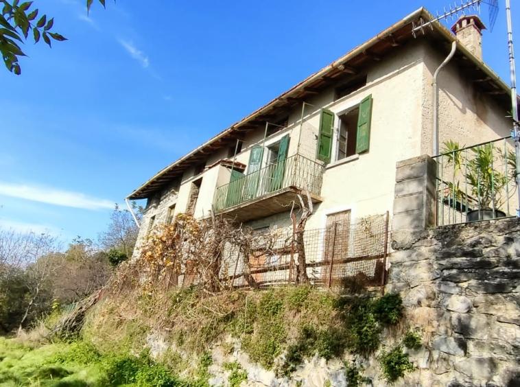 casale in vendita a Napoli in zona Stella