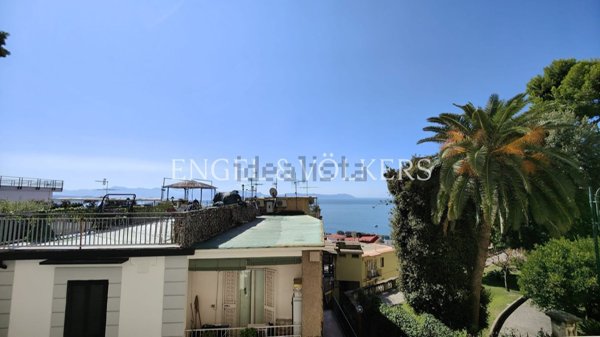 appartamento in vendita a Napoli in zona Vomero