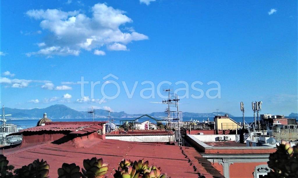 appartamento in vendita a Napoli in zona San Lorenzo
