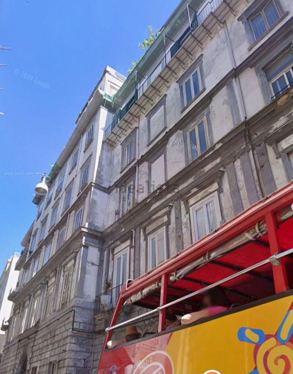 appartamento in vendita a Napoli in zona San Ferdinando