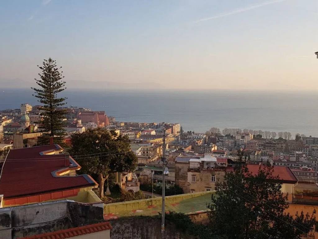 appartamento in vendita a Napoli in zona Arenella