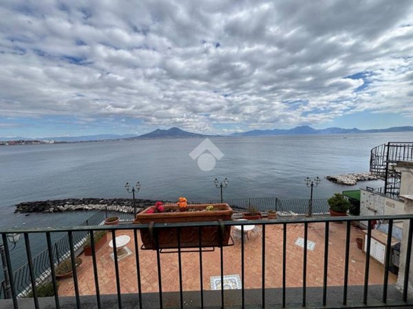 appartamento in vendita a Napoli in zona Posillipo
