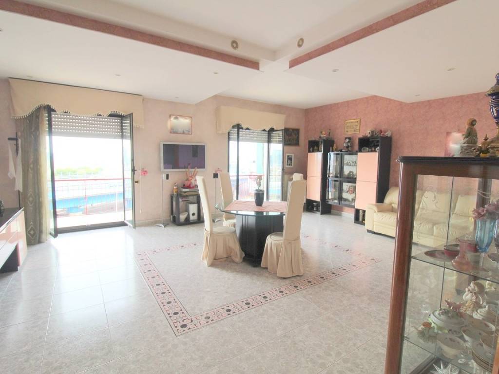 appartamento in vendita a Napoli in zona Capodichino