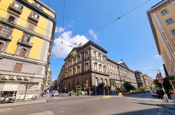 appartamento in vendita a Napoli