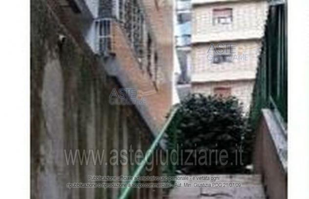 locale commerciale in vendita a Napoli