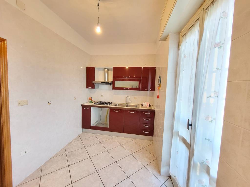 appartamento in vendita a Napoli in zona Bagnoli