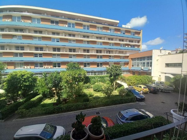 appartamento in vendita a Napoli in zona Bagnoli