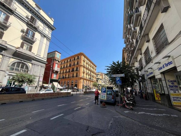 appartamento in vendita a Napoli in zona Pendino / San Giuseppe