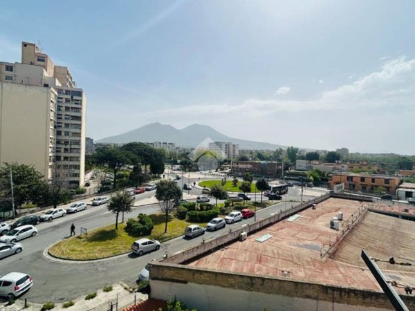 appartamento in vendita a Napoli in zona Ponticelli