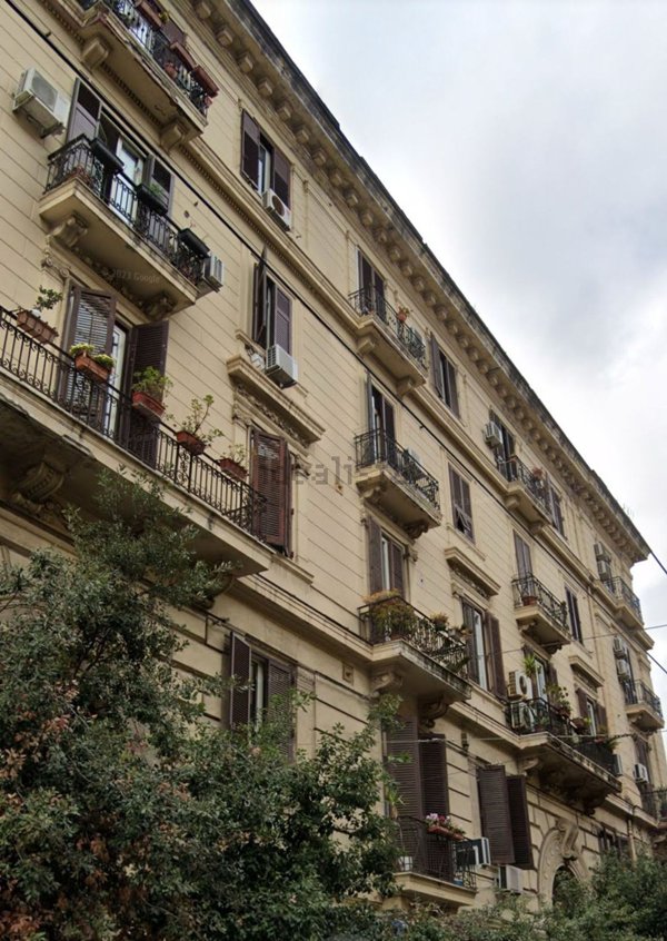 appartamento in vendita a Napoli in zona Pendino / San Giuseppe