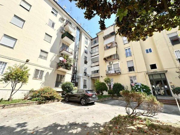 appartamento in vendita a Napoli in zona Arenella