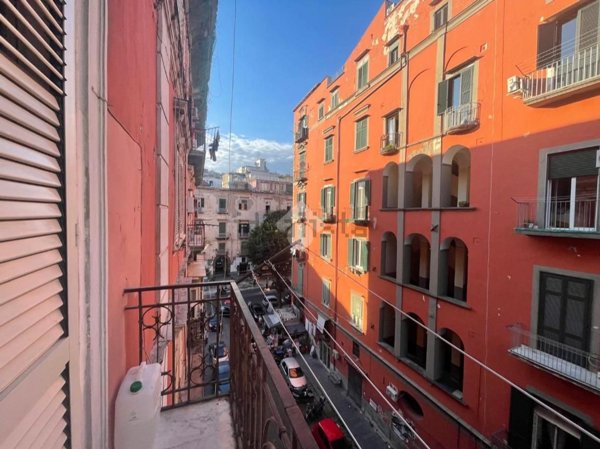 appartamento in vendita a Napoli in zona San Lorenzo